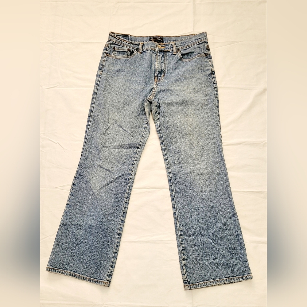 New York & Company NY&C Jeans Low Rise Bootcut Curvy Size 8 Average Pants
